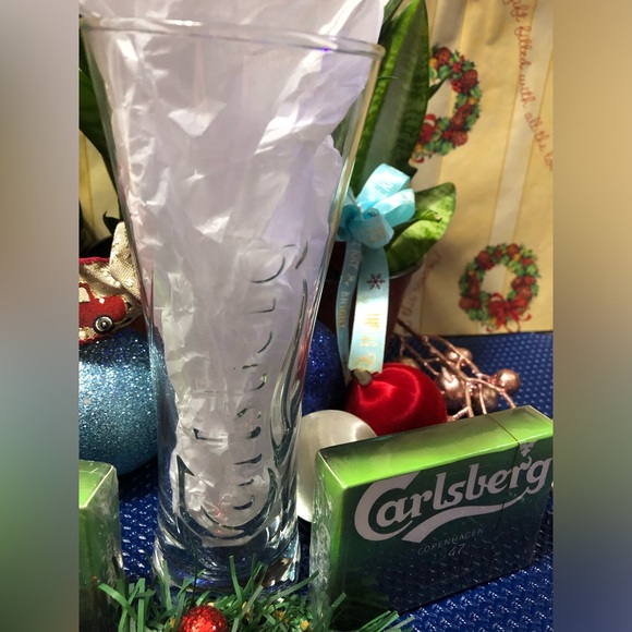 Carlsberg Set- Pilsner Glass & 2 Decks of Cards BNWT - Picture 8 of 12